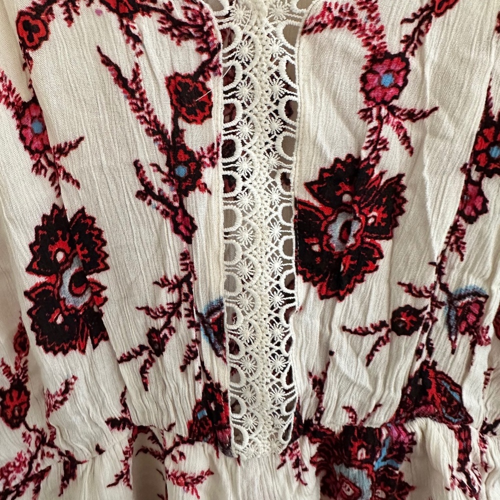 ASTR Cream Racerback Romper with Red Floral Pattern - Picture 3 of 4